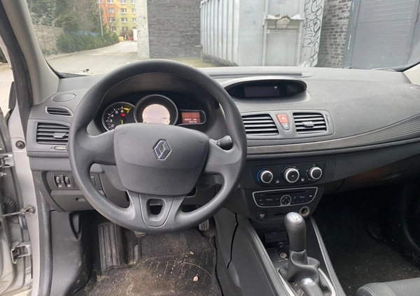 Renault Megane cena 14900 przebieg: 107020, rok produkcji 2011 z Wałbrzych małe 154